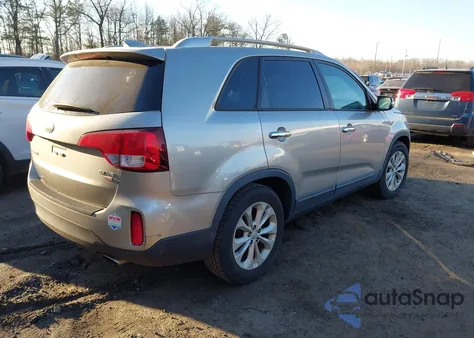 2015 Kia Sorento Ex V6 z USA, uszkodzony, nr VIN 5XYKU4A75FG550832
